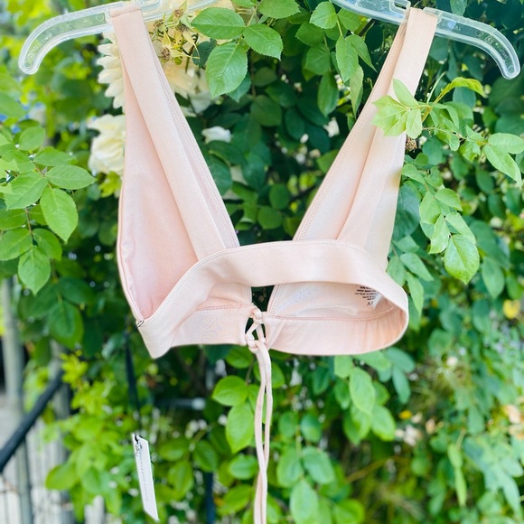 Lovers + Friends | Revolve | Ace Bikini Top - Picture 7 of 9